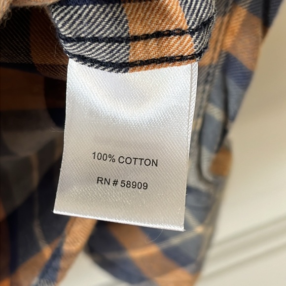 Boys Button Down Shirt Excellent Condition - Picture 6 of 6